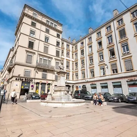 Hyper-centre Lione